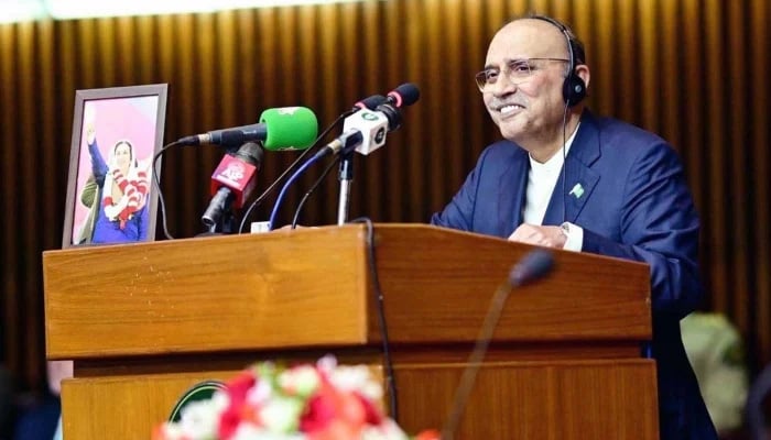 President Asif Ali Zardari addresses the joint session of Parliament at the beginning of the second parliamentary year at Parliament in Islamabad on March 10, 2025. – APP