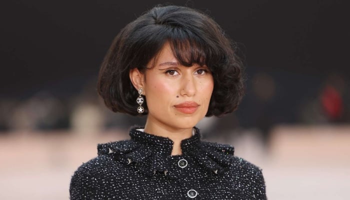 Photo: RAYE shares what kind of ring she wants from her future husband