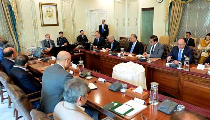 Prime Minister Shehbaz Sharif chairs a meeting on the briefing of the Task Force on Export Sector on November 24, 2025. – PID