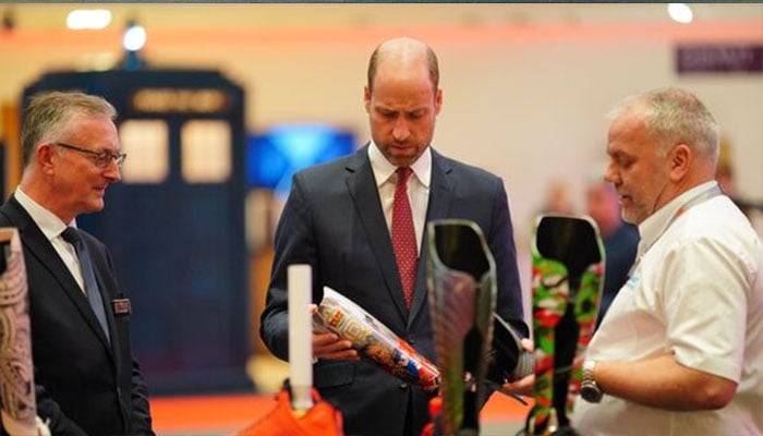 Prince William gets a lesson in Welsh wit