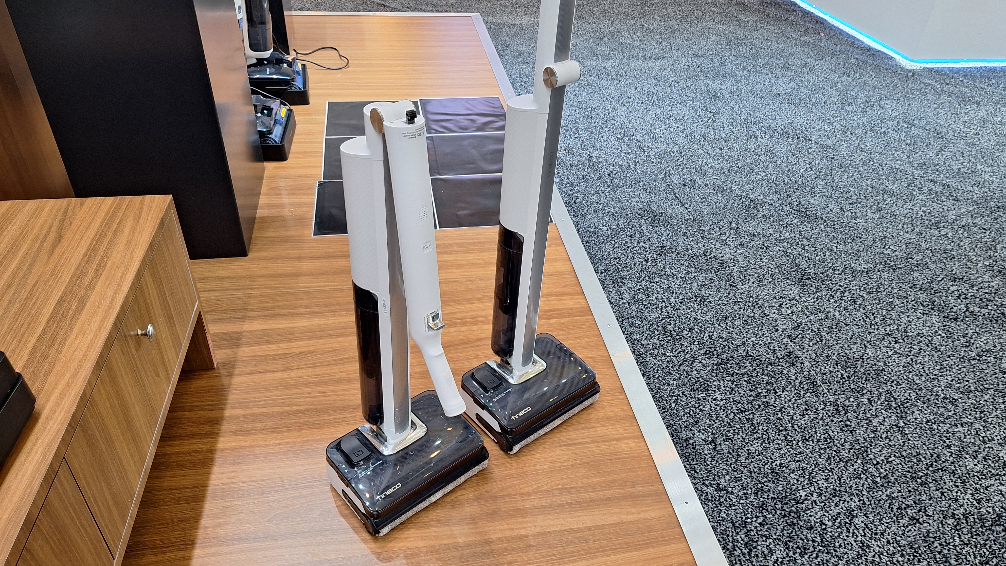 Tineco FLOOR ONE i7 Fold at CES