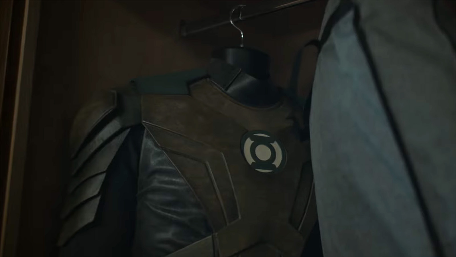 A screenshot of a brown looking Green Lantern jacket in the HBO Max TV show Lanterns