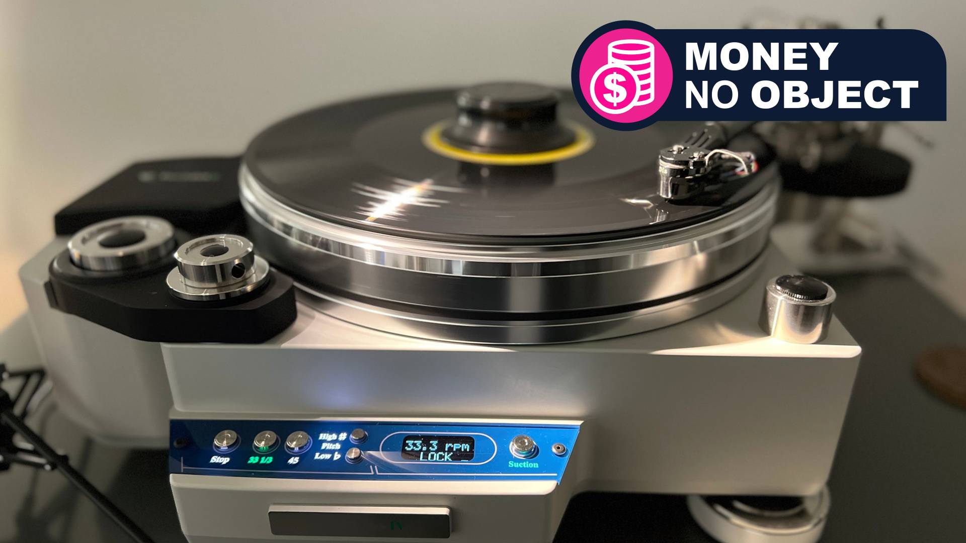 TechDas' Air Force IV on a table