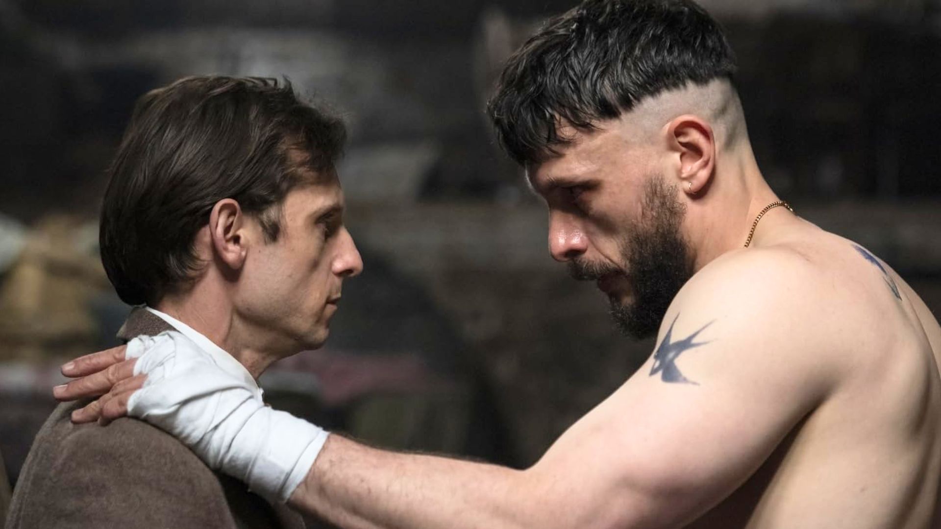 Richard Gadd rests his hand on Jamie Bell's shoulder