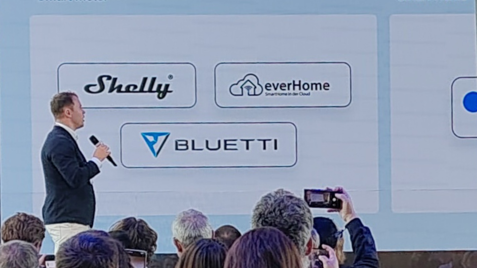 Bluetti slide with speaker on stage showing smart meter compatibility