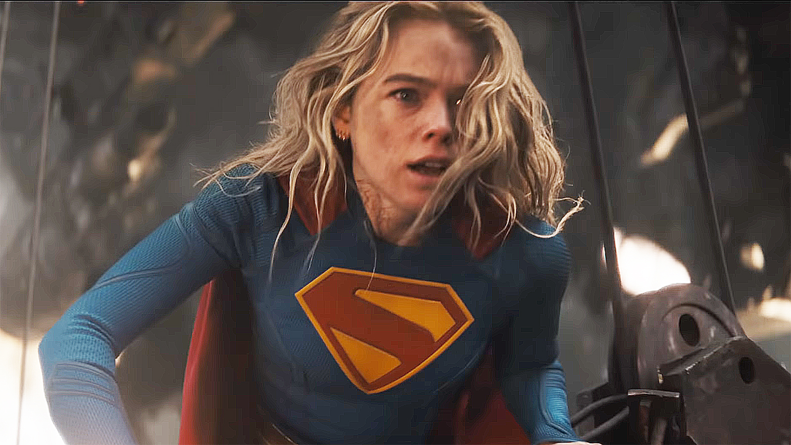 Kara Zor-El seems worried on Supergirl