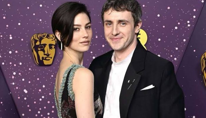 Gracie Abrams and Paul Mescal started dating in the summer of 2024
