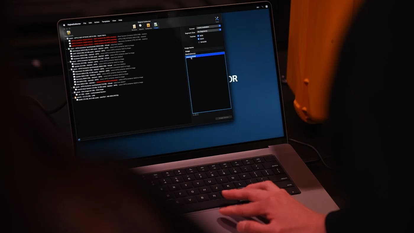 A person who works within the FBI's Kinetic Cyber ​​Range training facility.