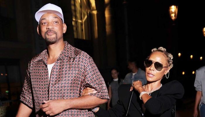 Will Smith fans criticize Jada Pinkett for rude gesture