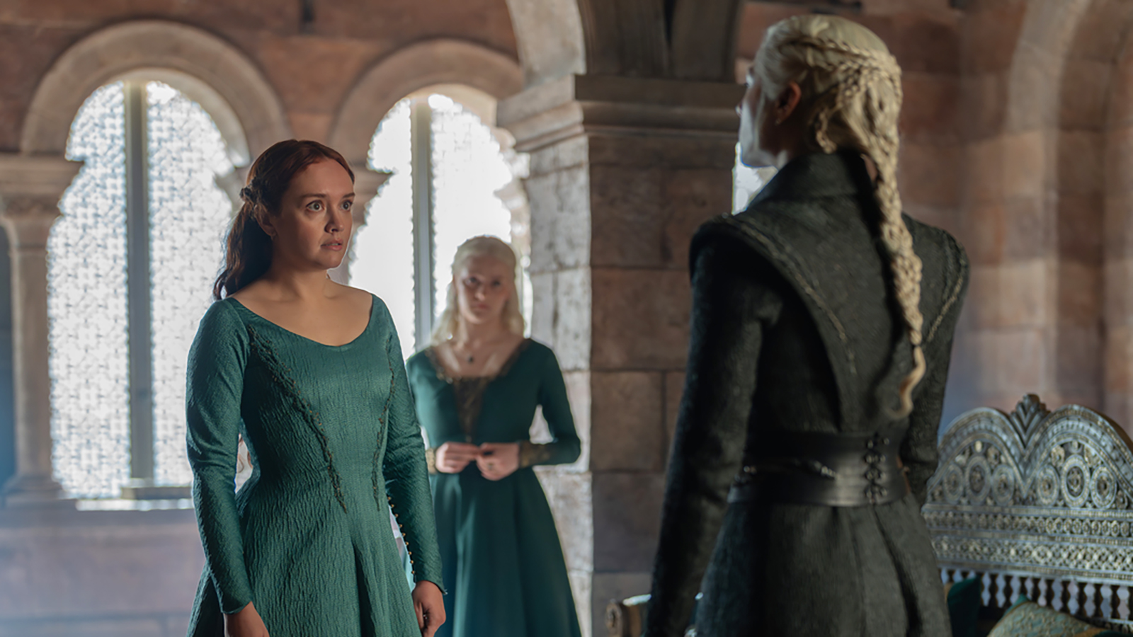 Alicent watches Rhaenyra while Halaena watches in House of the Dragon season 3, episode 3